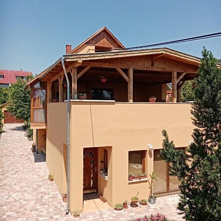 Jazmin-Szieszta Apartmanhaz Balatonfuered Exterior foto
